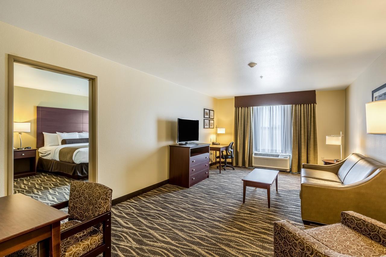 Cobblestone Hotel & Suites Hartford Exterior foto
