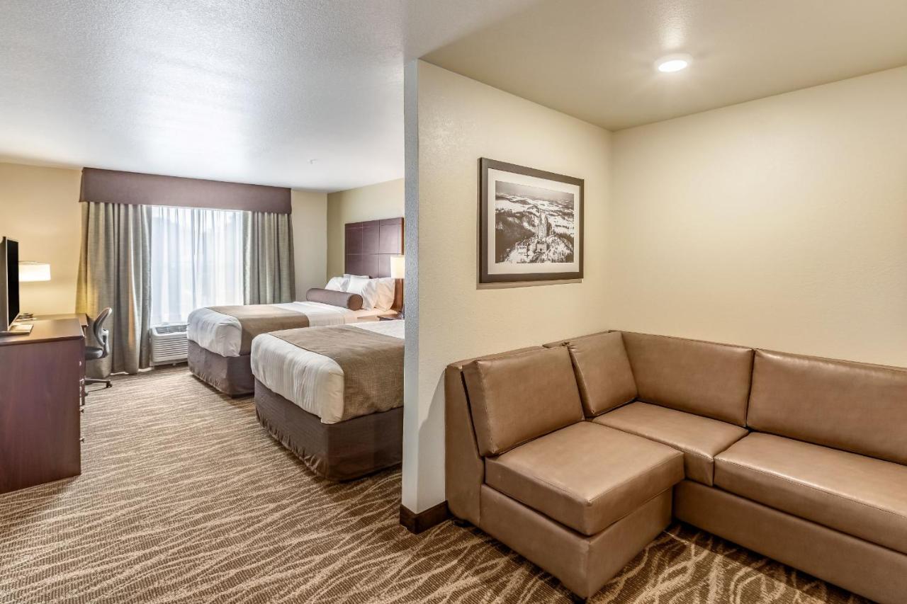 Cobblestone Hotel & Suites Hartford Exterior foto